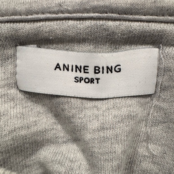 Auth. ✅ ANINE Bing “Tyler” Crewneck in “Gray” Size Medium🩶 - Picture 9 of 14